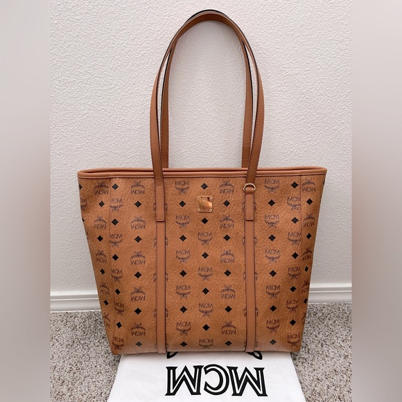 ❌SOLD❌NWT MCM Toni Visetos Coated Canvas Shopper Tote Bag - Picture 2 of 16
